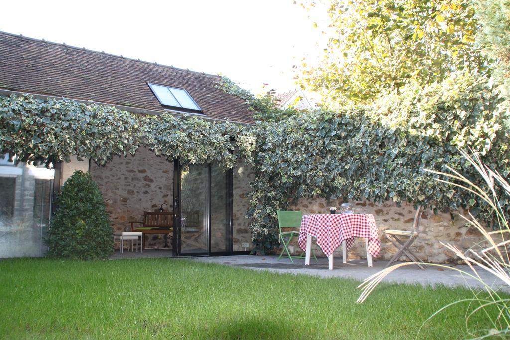 Le Nid D'Hirondelles Bed & Breakfast Perthes-en-Gatinais Eksteriør bilde