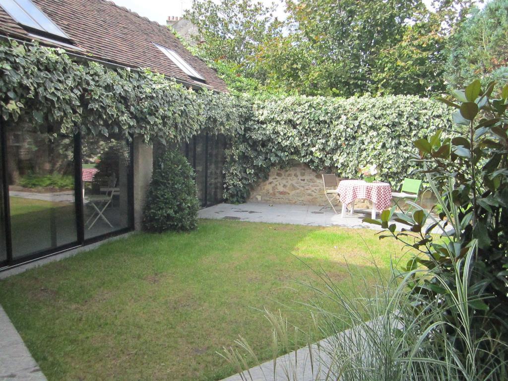 Le Nid D'Hirondelles Bed & Breakfast Perthes-en-Gatinais Eksteriør bilde