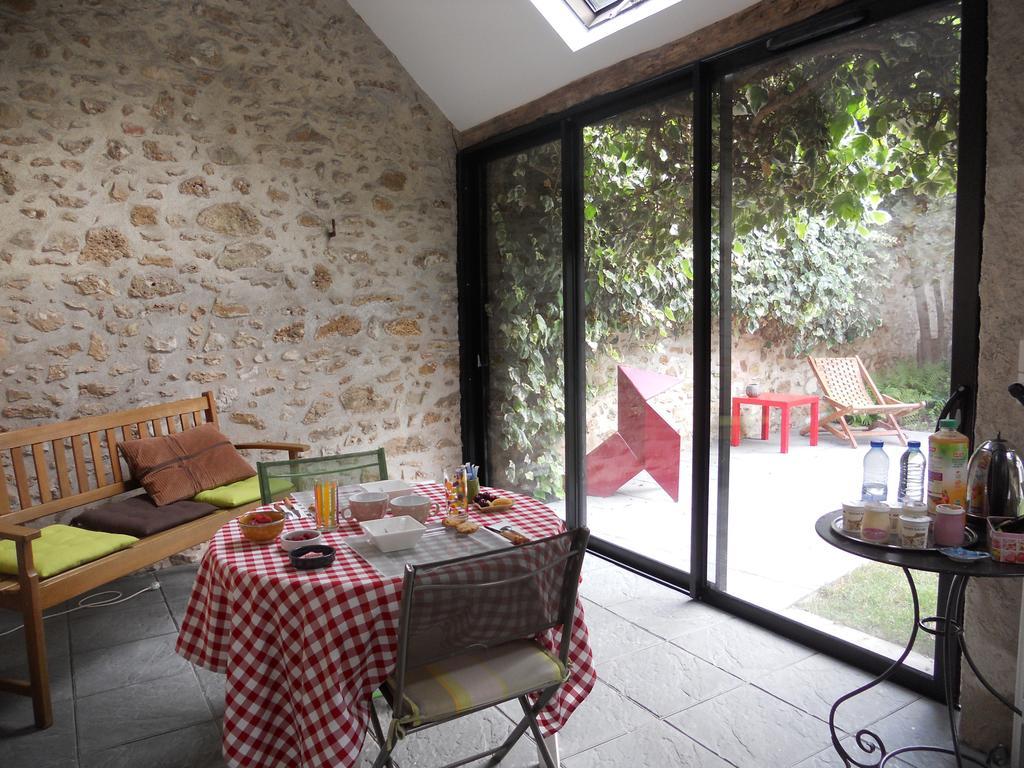 Le Nid D'Hirondelles Bed & Breakfast Perthes-en-Gatinais Eksteriør bilde